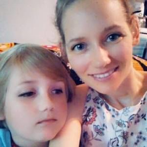 Meet your Posher, Rebecca